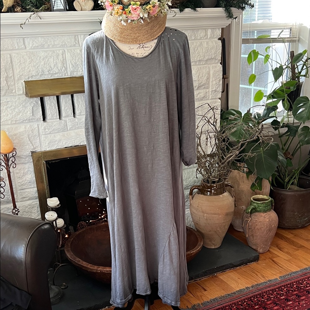Magnolia Pearl Charcoal Long Sleeve Dress - Picture 2 of 7